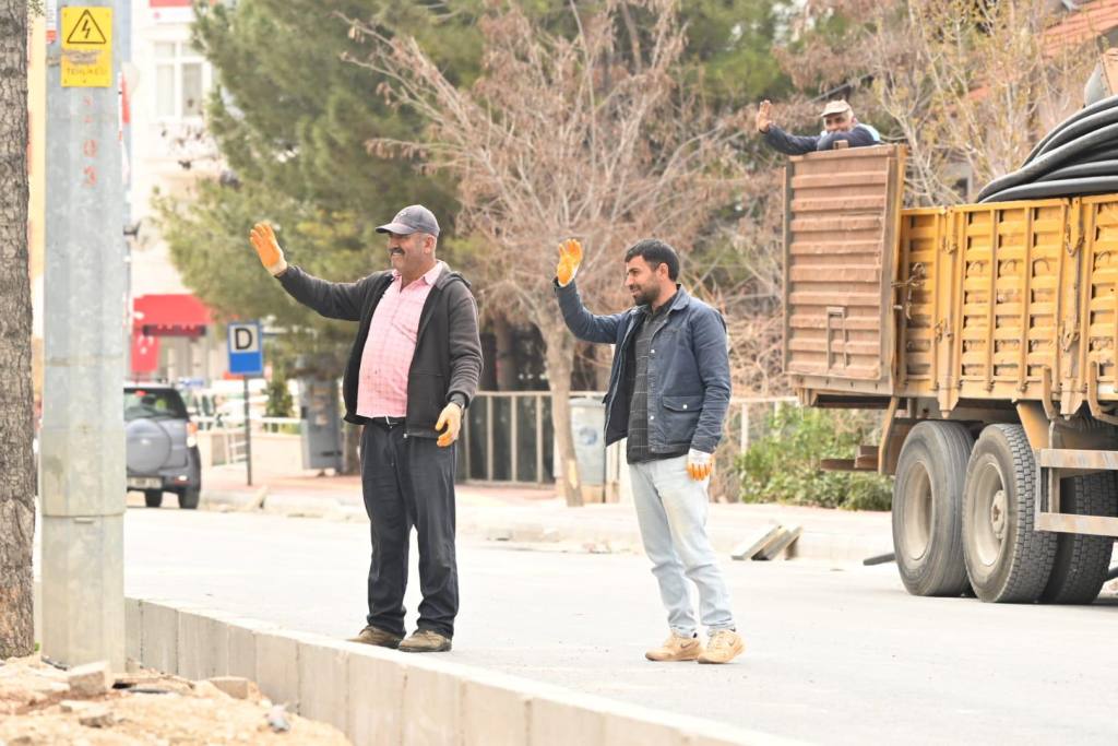 Tütüncü’den, bir günde 2 ilçe ziyareti - Mega TV Tutuncuden bir gunde 2 ilce ziyareti 3 - Mega TV