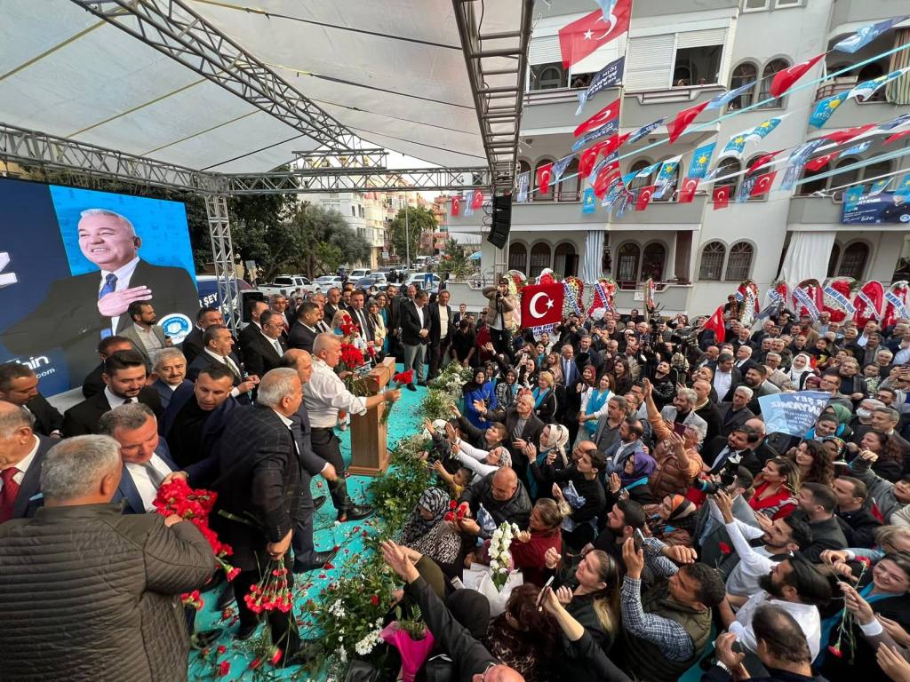 Şahin'in ofis açılışına yoğun ilgi - Mega TV WhatsApp Image 2024 03 03 at 18.35.17 1 - Mega TV