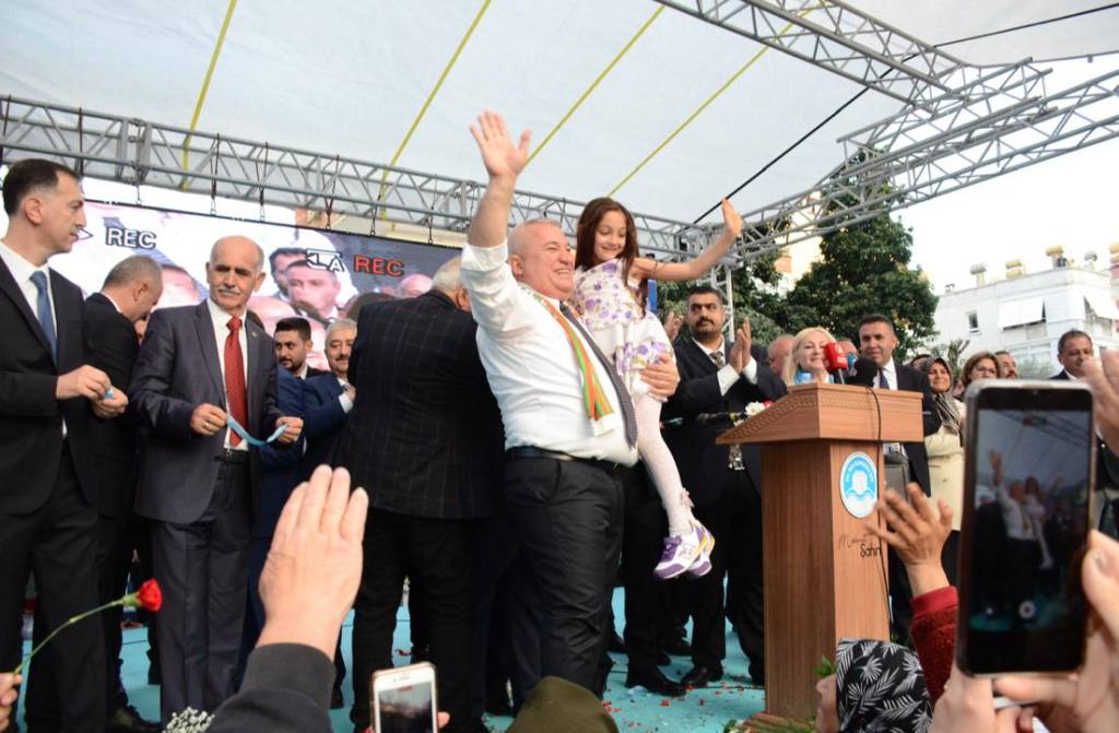 Şahin'in ofis açılışına yoğun ilgi - Mega TV WhatsApp Image 2024 03 03 at 18.35.17 3 - Mega TV