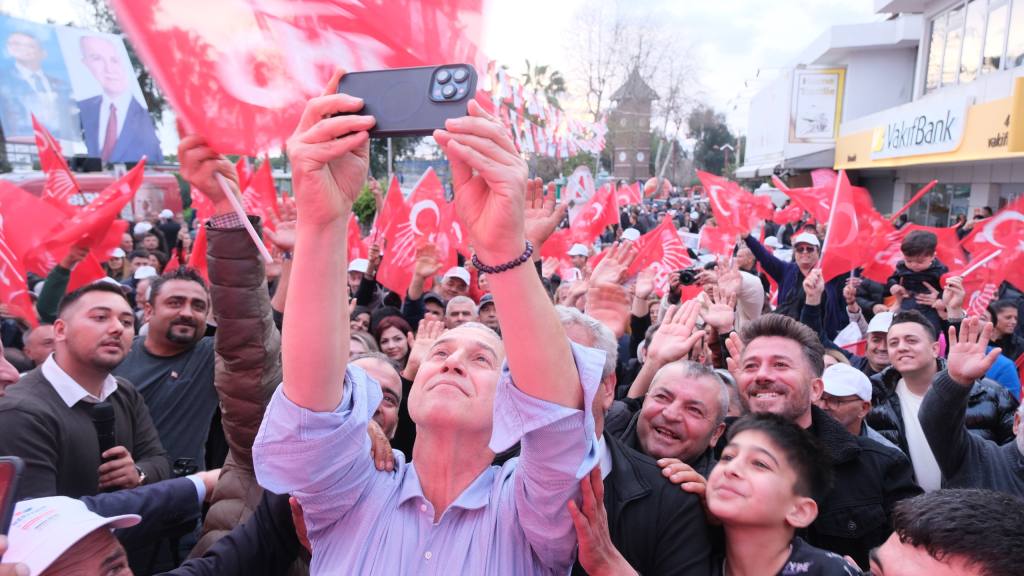 Konaklı’dan Özçelik’e: "Bize başkanlık borcunuz var" - Mega TV WhatsApp Image 2024 03 04 at 09.48.57 1 - Mega TV