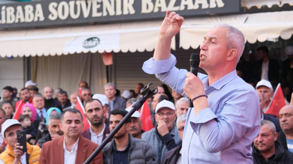 Konaklı’dan Özçelik’e: "Bize başkanlık borcunuz var" - Mega TV WhatsApp Image 2024 03 04 at 09.48.57 3 - Mega TV