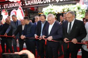 Alanya'ya Lezzet Şöleni: Öz-Et Gurme Restaurant Kapılarını Açtı! - Mega TV Öz-Et Gurme Restaurant