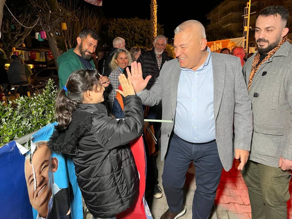 Şahin: 1 Nisan'da Alanya'ya hizmet rozetini takacağım - Mega TV WhatsApp Image 2024 03 17 at 18.29.44 1 - Mega TV