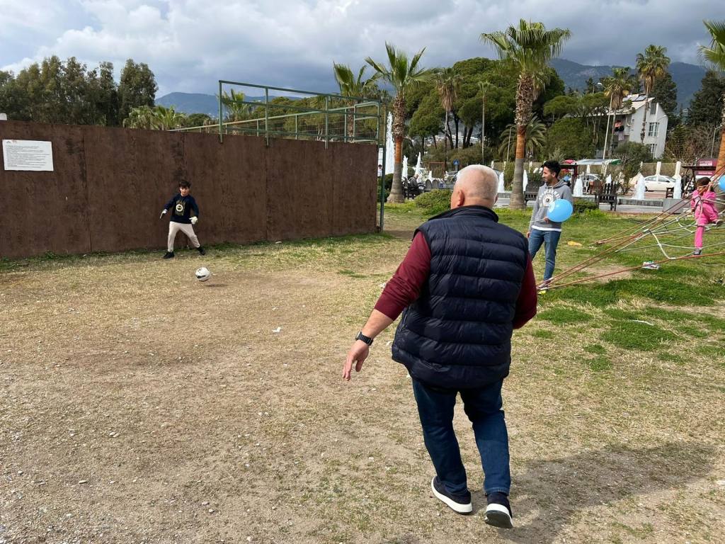 Şahin: 1 Nisan'da Alanya'ya hizmet rozetini takacağım - Mega TV WhatsApp Image 2024 03 17 at 18.30.08 1 - Mega TV
