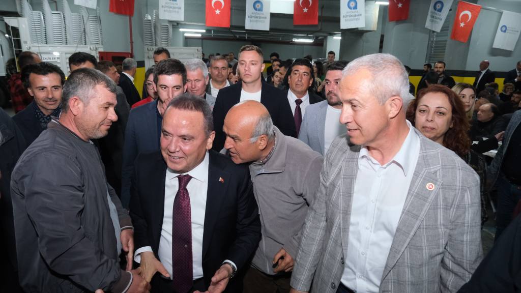 Başkan Böcek’ten Özçelik’e destek - Mega TV WhatsApp Image 2024 03 18 at 11.00.24 1 - Mega TV