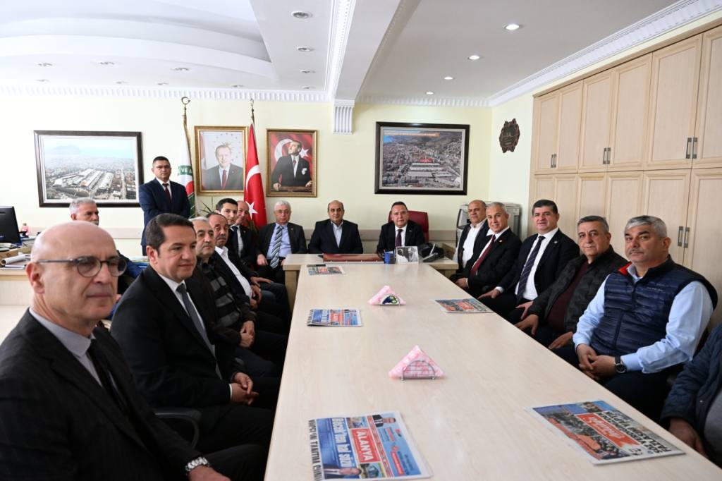 Başkan Böcek Alanya'da coşkuyla karşılandı - Mega TV WhatsApp Image 2024 03 18 at 12.08.29 - Mega TV