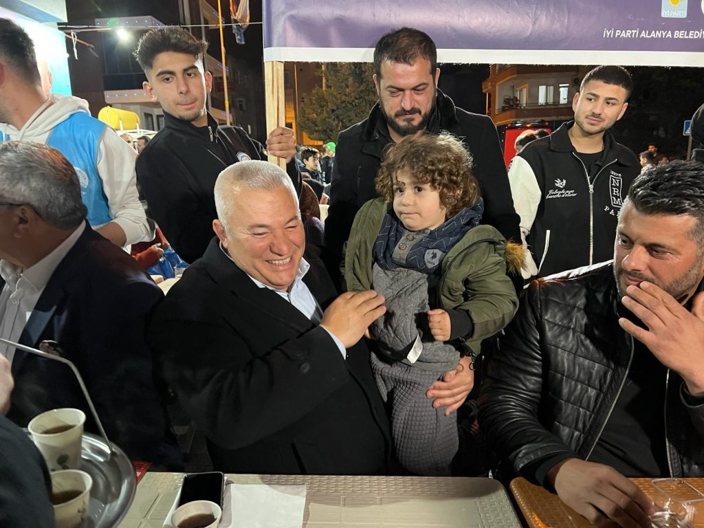 Şahin: Biz halkımızın duaları ile ayaktayız - Mega TV WhatsApp Image 2024 03 24 at 18.19.43 1 - Mega TV