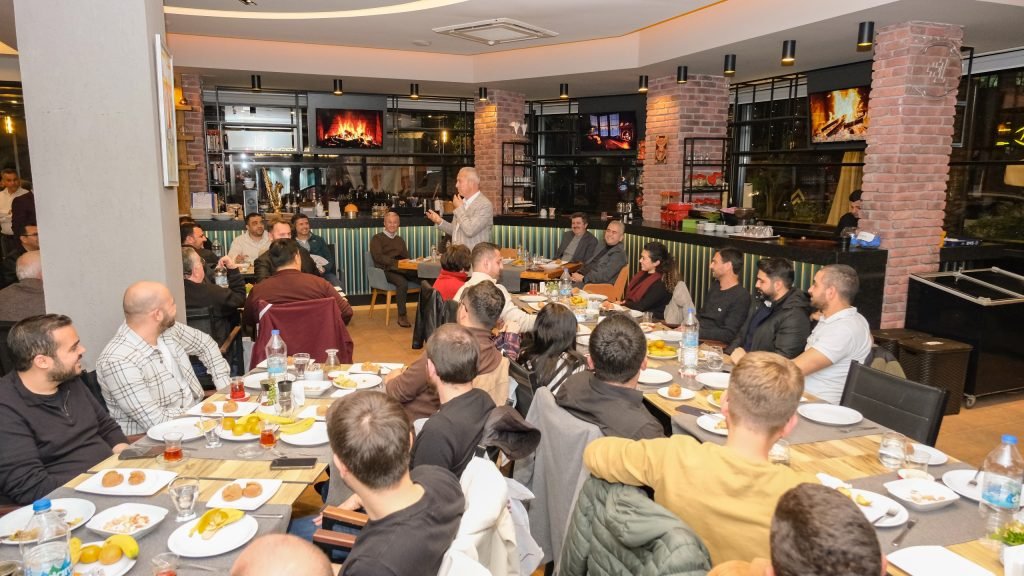Özçelik: "Meslek odalarımız çözüm ortağımız olacak" - Mega TV WhatsApp Image 2024 03 26 at 11.24.45 - Mega TV
