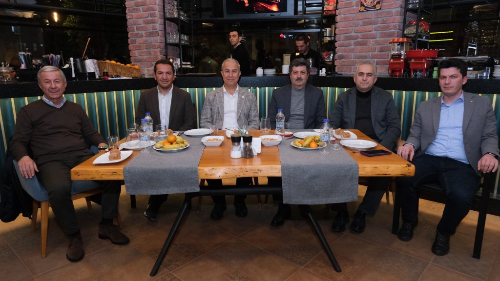 Özçelik: "Meslek odalarımız çözüm ortağımız olacak" - Mega TV WhatsApp Image 2024 03 26 at 11.24.46 - Mega TV