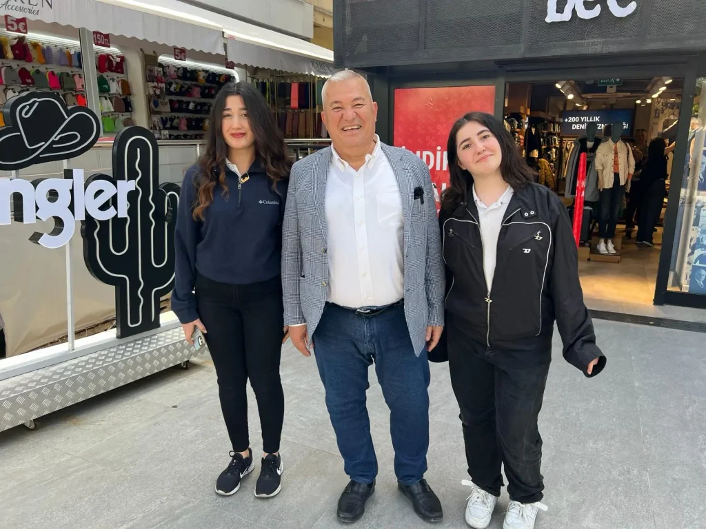 İYİ Parti seçim çalışmalarına devam ediyor - Mega TV WhatsApp Image 2024 03 27 at 7.17.07 PM - Mega TV