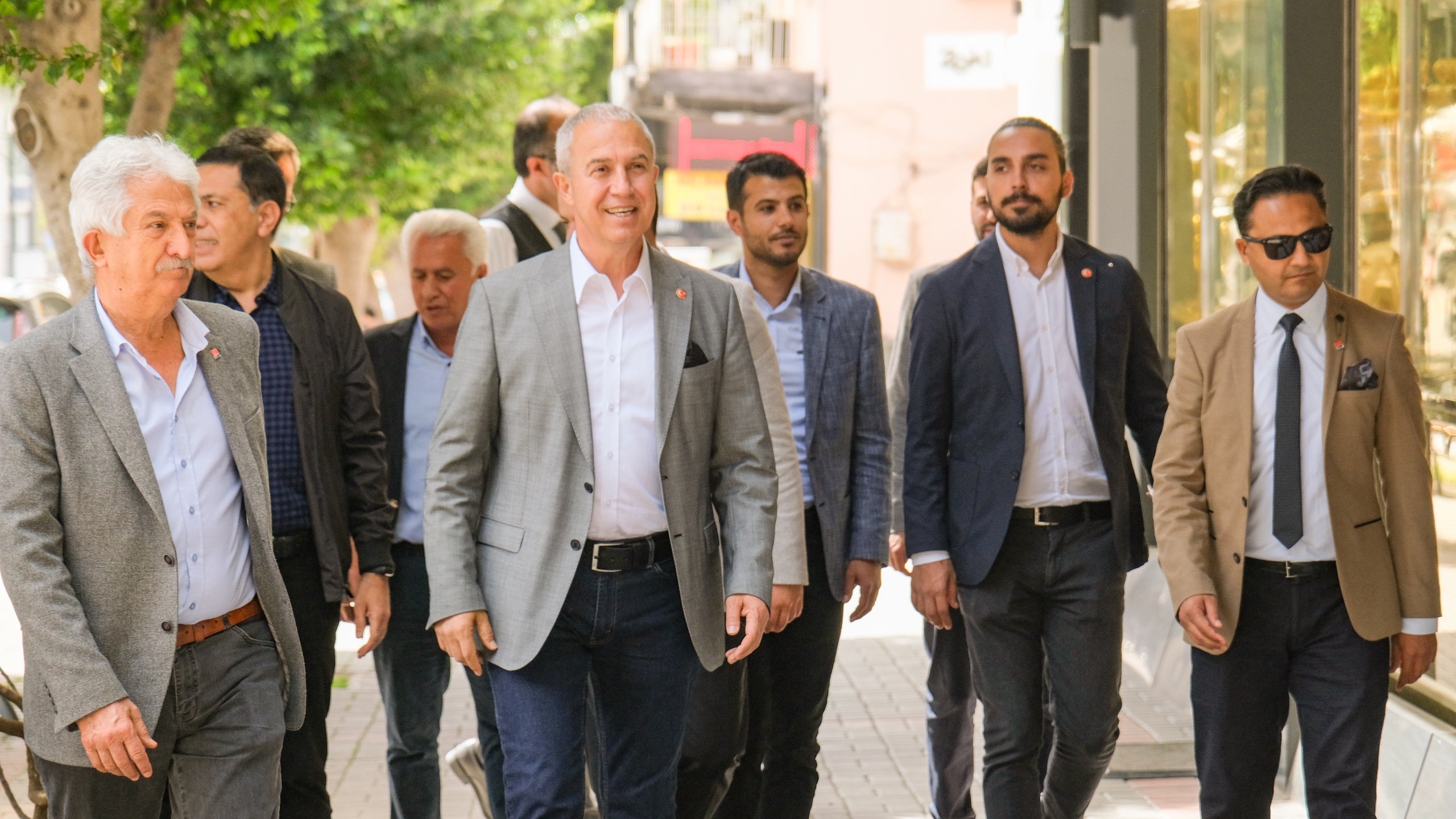 Halktan Özçelik’e destek “Emanetimiz Sizindir Osman Başkan”