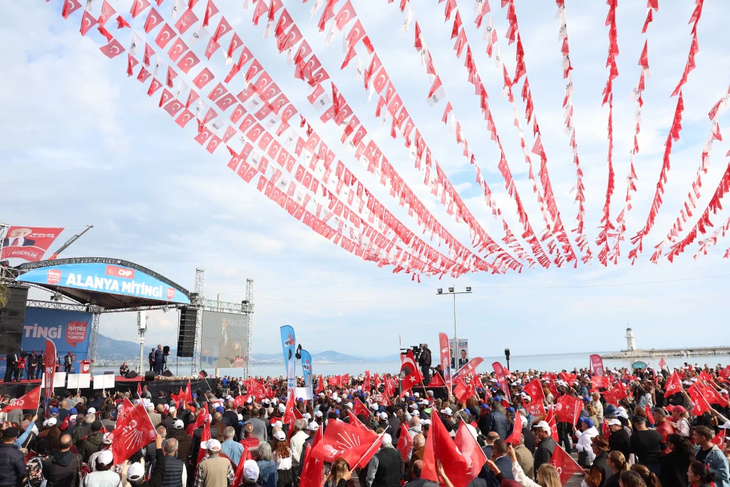 Başkan Böcek Alanya mitinginde konuştu - Mega TV alanya miting 9 - Mega TV