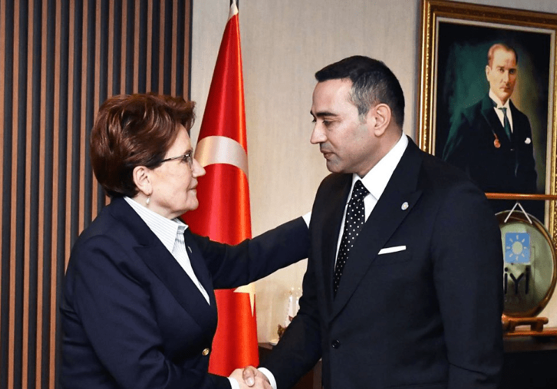 Kaya, oğluyla Akşener'i Ziyaret Etti - Mega TV 2 - Mega TV