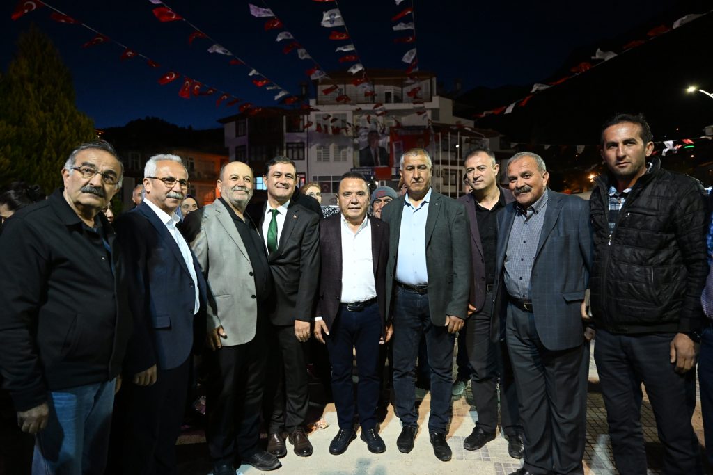Böcek, Kadir Gecesi’ni Elmalı’da geçirdi - Mega TV BASKAN KADIR GECESI ELMALI 39 - Mega TV