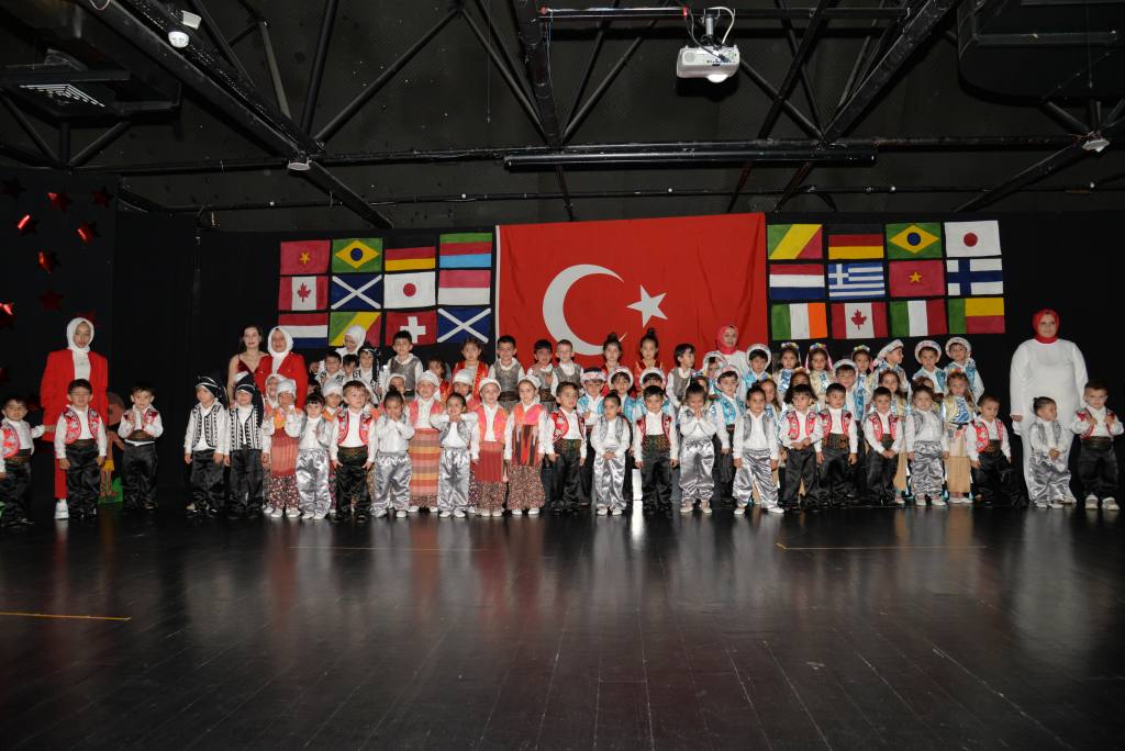 Limon Kreş ve Gündüz Bakımevi’nde 23 Nisan Coşkusu - Mega TV DSC 2538 - Mega TV