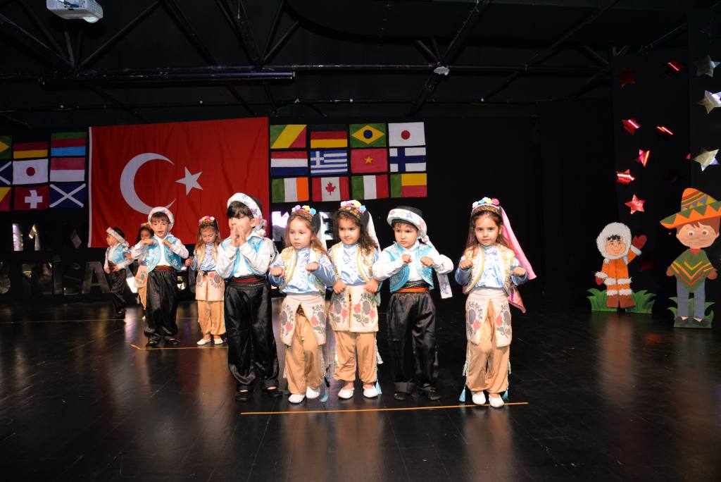 Limon Kreş ve Gündüz Bakımevi’nde 23 Nisan Coşkusu - Mega TV DSC 2745 - Mega TV