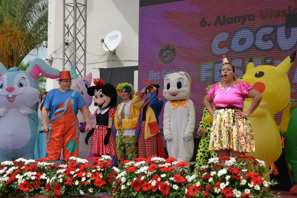 Alanya'da En Renkli Festival - Mega TV DSC 3591 - Mega TV