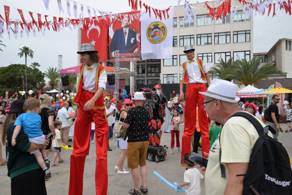 Alanya'da En Renkli Festival - Mega TV DSC 3597 - Mega TV