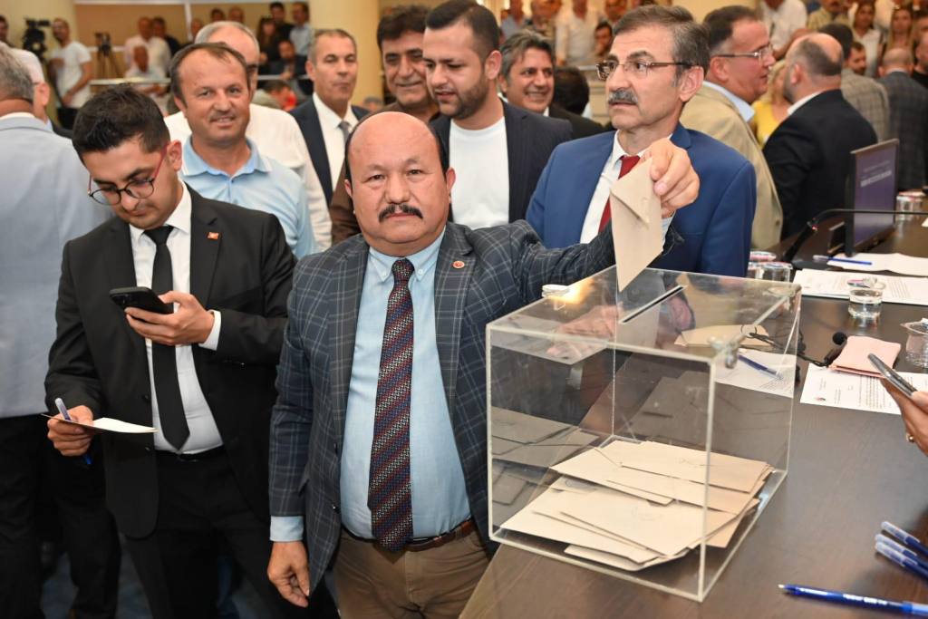 Kepez Belediye Başkan Vekilliğine Refik Emre Altekin Seçildi - Mega TV DUZELTME Kepez Belediye Baskan Vekilligine Refik Emre Altekin secildi 6 - Mega TV