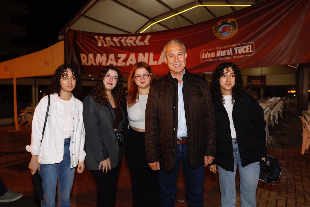 Özçelik, Vatandaşlarla İftarda Buluştu - Mega TV WhatsApp Gorsel 2024 04 06 saat 20.23.20 5990543c - Mega TV