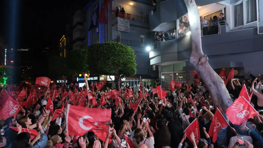 Özçelik: Artık hak hukuk adalet var - Mega TV WhatsApp Image 2024 04 01 at 12.55.28 AM 5 - Mega TV