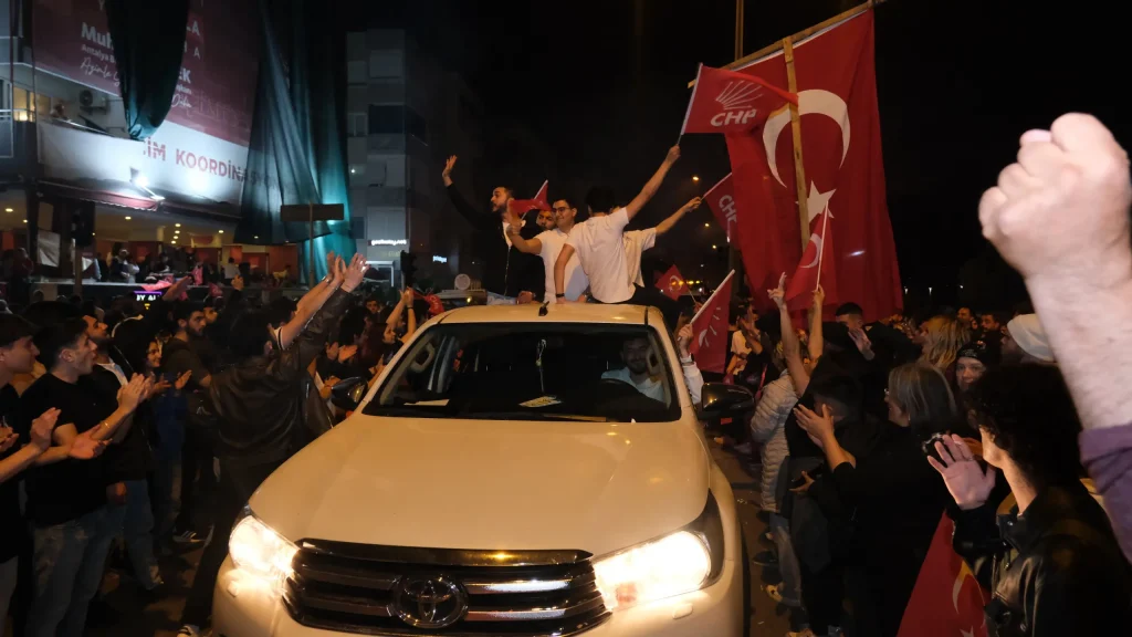 Özçelik: Artık hak hukuk adalet var - Mega TV WhatsApp Image 2024 04 01 at 12.55.29 AM 1 - Mega TV