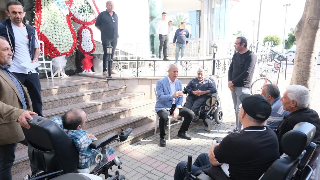 Özçelik, ziyaretleri kabul ediyor - Mega TV WhatsApp Image 2024 04 03 at 11.30.19 AM 1 - Mega TV