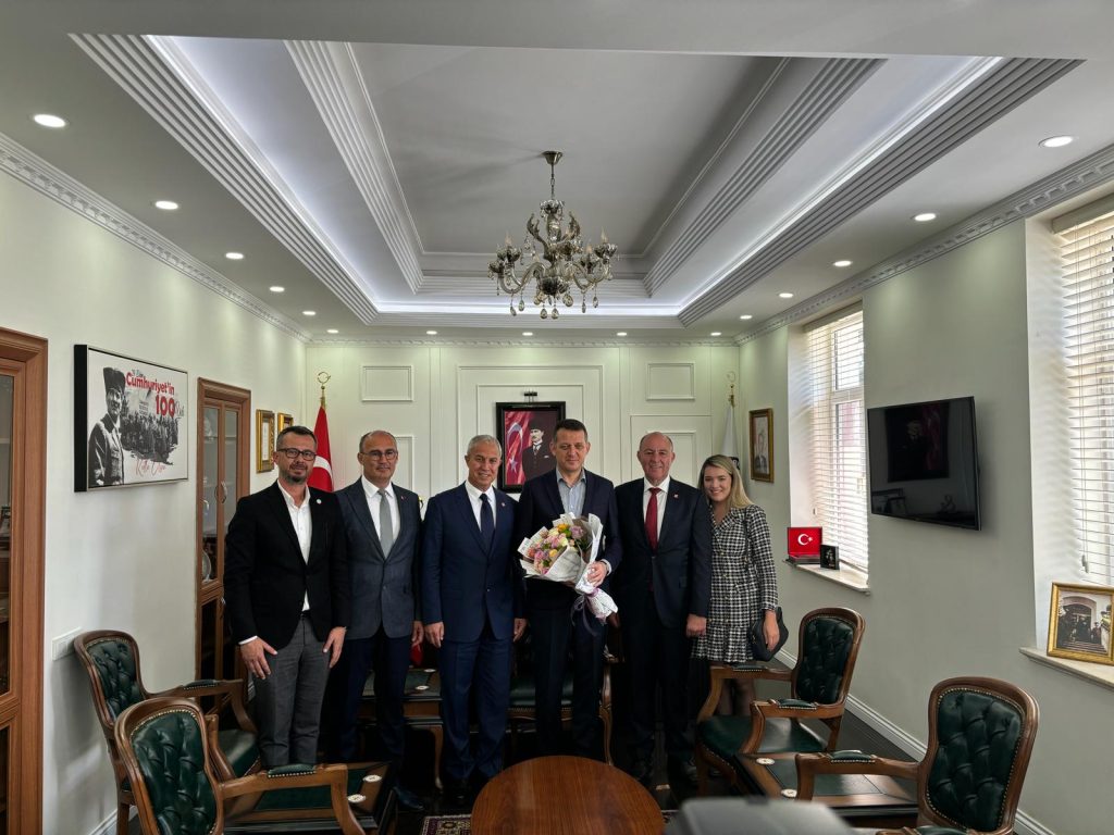 Başkan Özçelik'ten ilk ziyaret - Mega TV WhatsApp Image 2024 04 05 at 12.51.43 2 - Mega TV