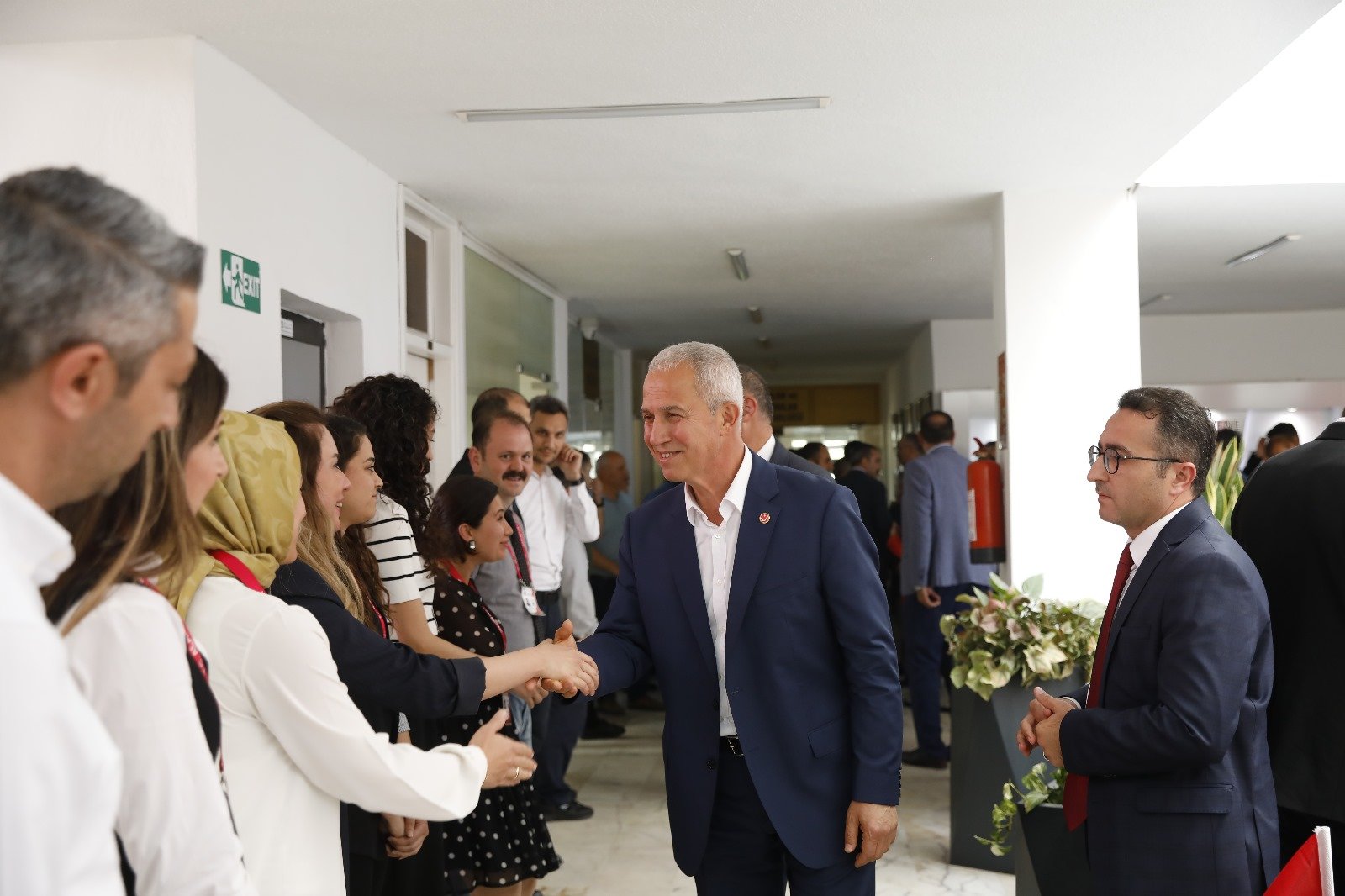 Özçelik, Belediye Personeliyle Bayramlaştı