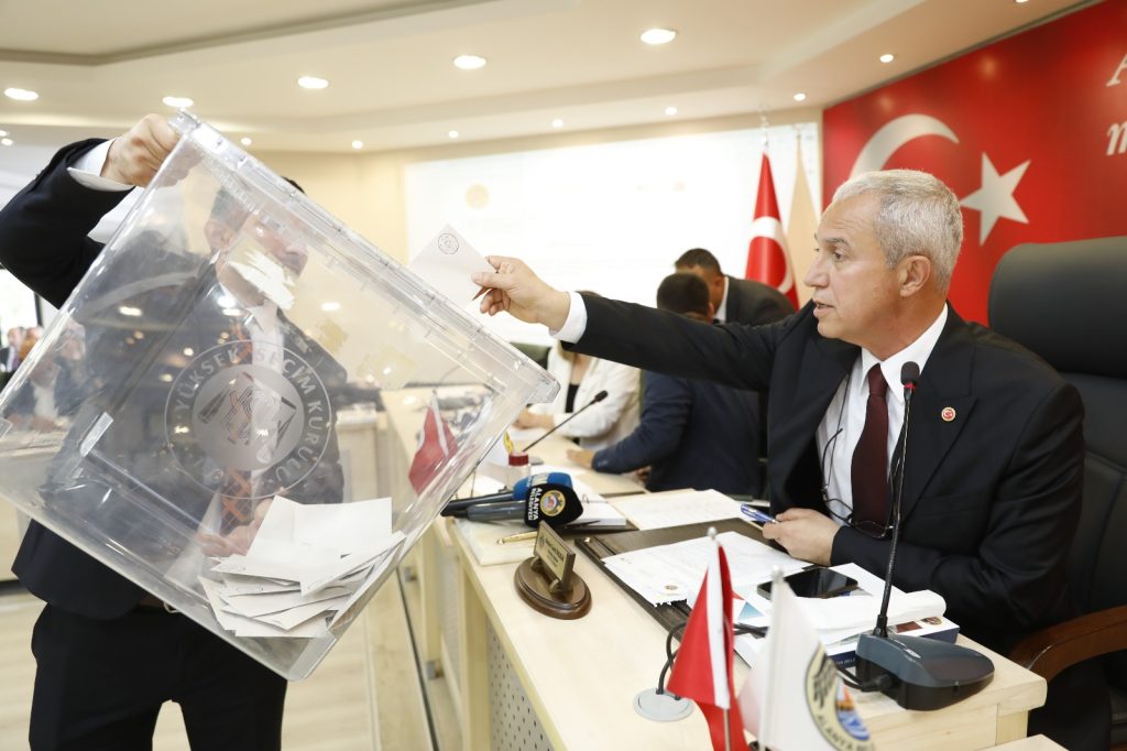 Alanya Belediyesi Yeni Dönem İlk Meclis Toplantısı Yapıldı - Mega TV WhatsApp Image 2024 04 09 at 14.29.09 - Mega TV