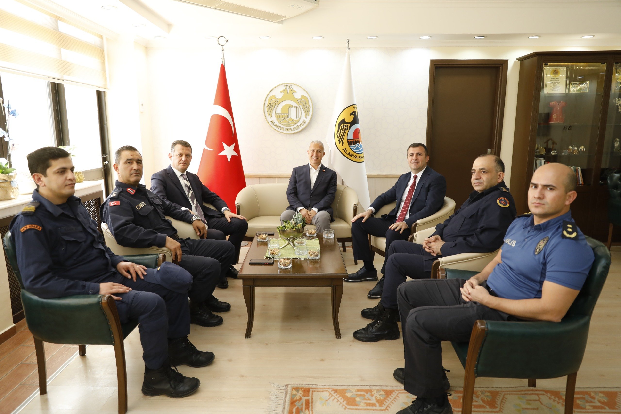 Kaymakam Ürkmezer’den Başkan Özçelik’e Ziyaret