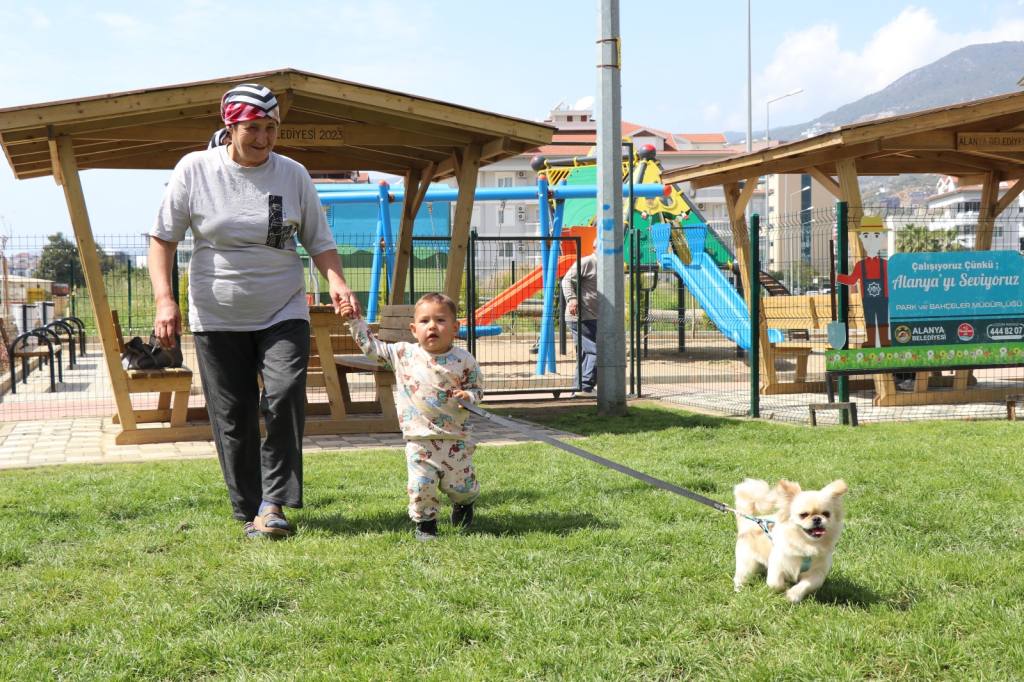 Alanya Belediyesi'nden Oba Mahallesi'ne Yeni Bir Park Daha - Mega TV WhatsApp Image 2024 04 19 at 09.35.14 1 - Mega TV