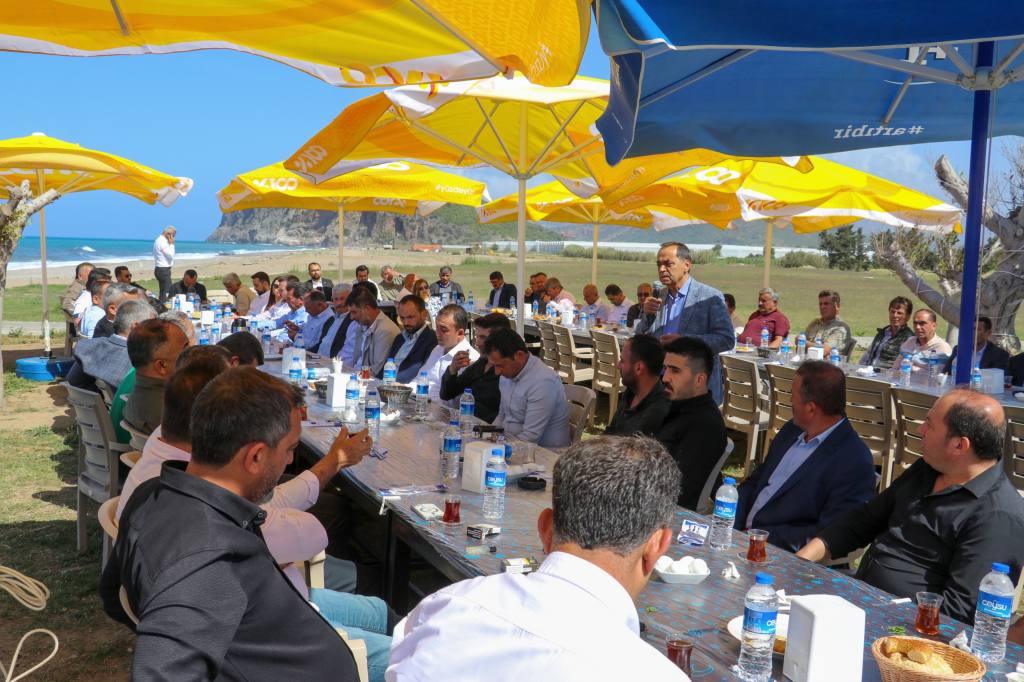 Başkan Yılmaz, Muhtarlarla Bir Araya Geldi - Mega TV WhatsApp Image 2024 04 19 at 17.20.50 - Mega TV