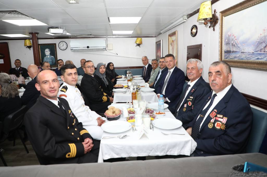 Alanya Protokolü, TGC Göksu Fırkateynini Ziyaret Etti - Mega TV WhatsApp Image 2024 04 23 at 16.21.15 - Mega TV