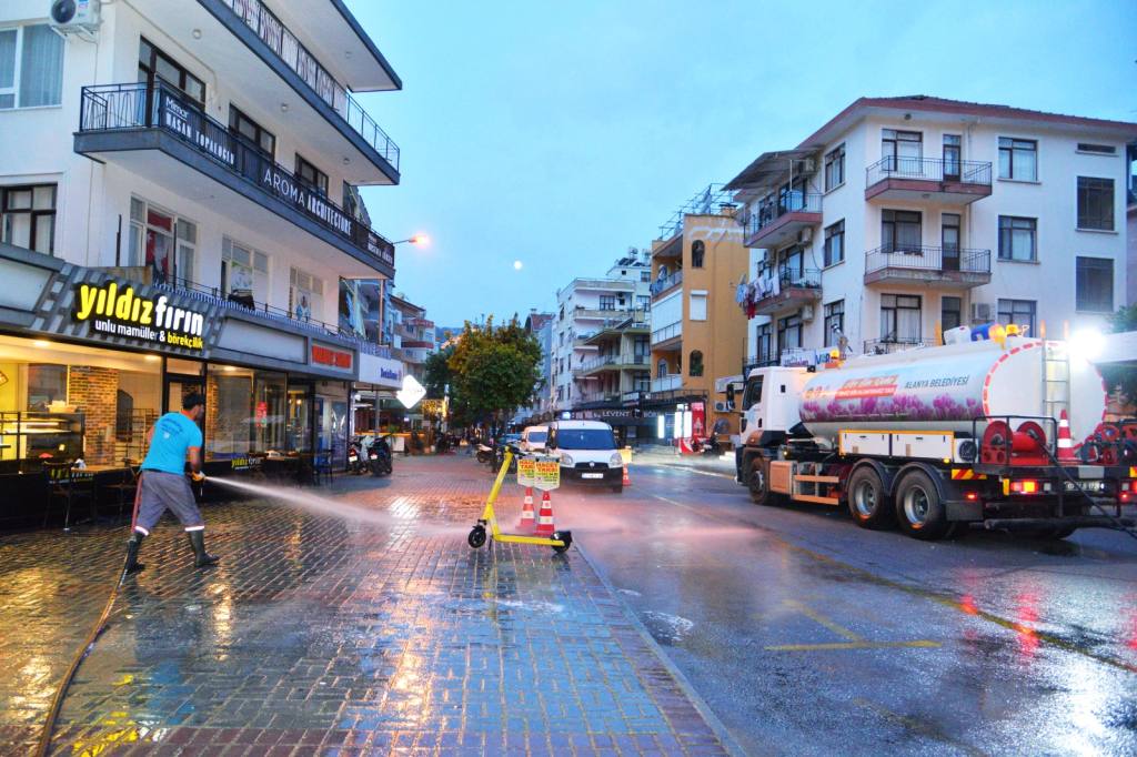 Alanya Uçtan Uca Tertemiz Oluyor - Mega TV WhatsApp Image 2024 04 26 at 13.10.14 1 - Mega TV