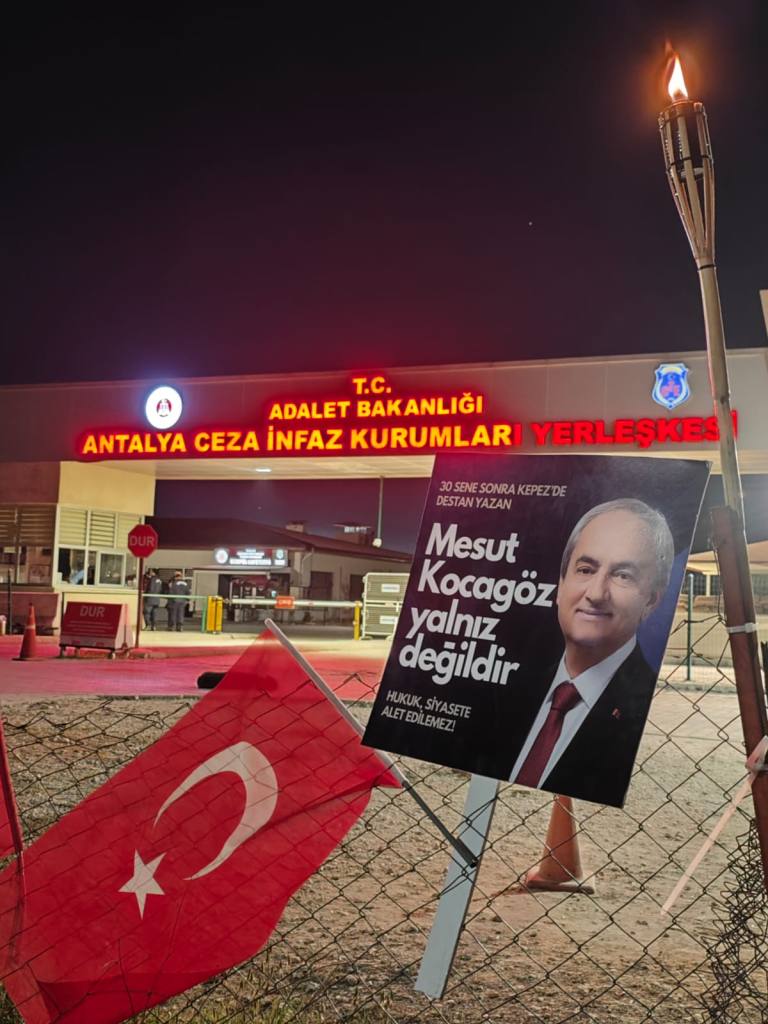 Adalet nöbetinde 3. gün - Mega TV adalet nobeti 1 - Mega TV