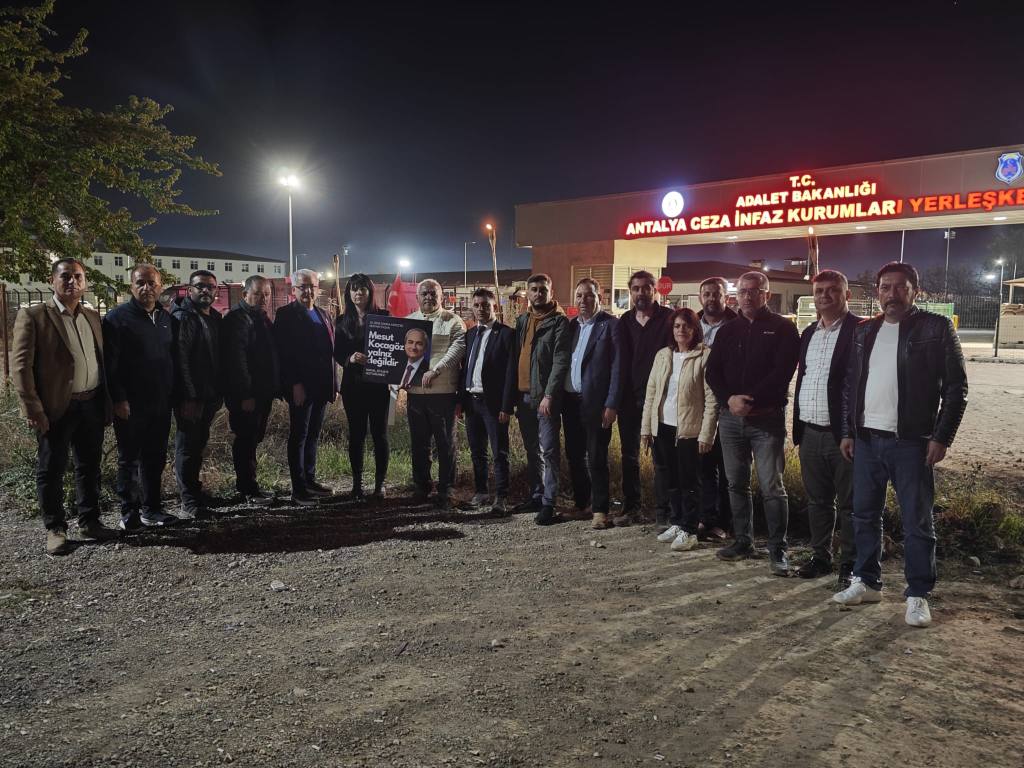 Adalet nöbetinde 3. gün - Mega TV adalet nobeti 2 - Mega TV