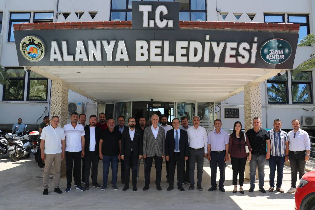 Yılmaz'dan Özçelik'e Ziyaret - Mega TV 441971382 863158589158599 5764321021483121574 n - Mega TV