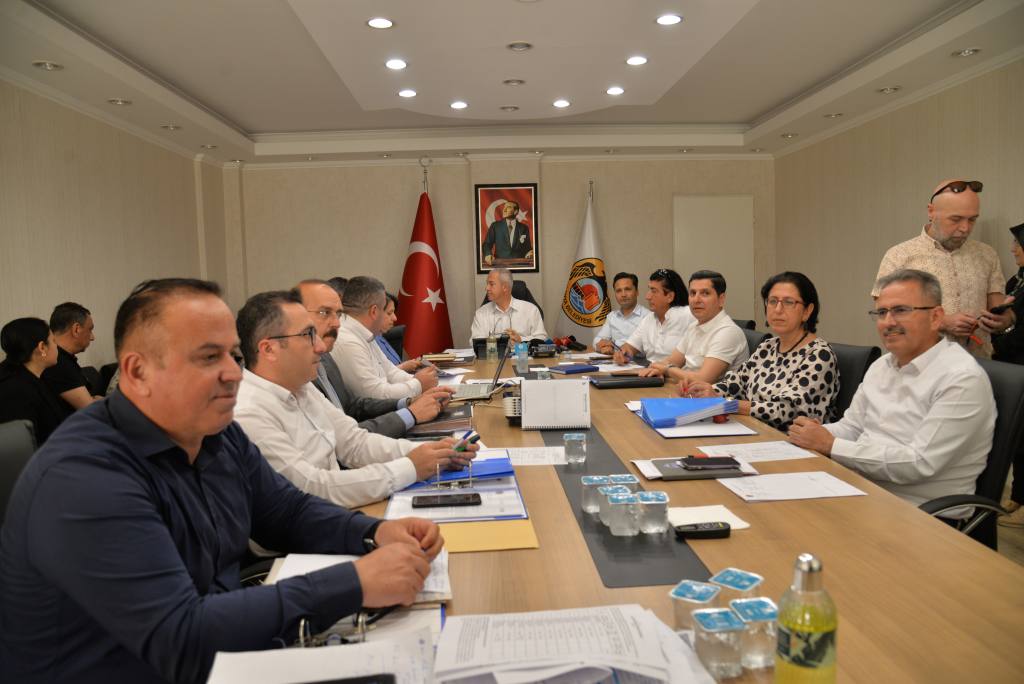 Başkan Özçelik: Hiçbir şeyi ezbere yapmıyorum - Mega TV DSC 4189 - Mega TV