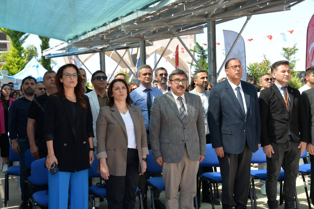 ALTSO Meslek Yüksekokulu Sektör - Öğrenci Buluşması Gerçekleşti - Mega TV DSC 5435 - Mega TV