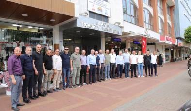 Başkan Erdem Cuma Pazarı Esnafını Ziyaret Etti