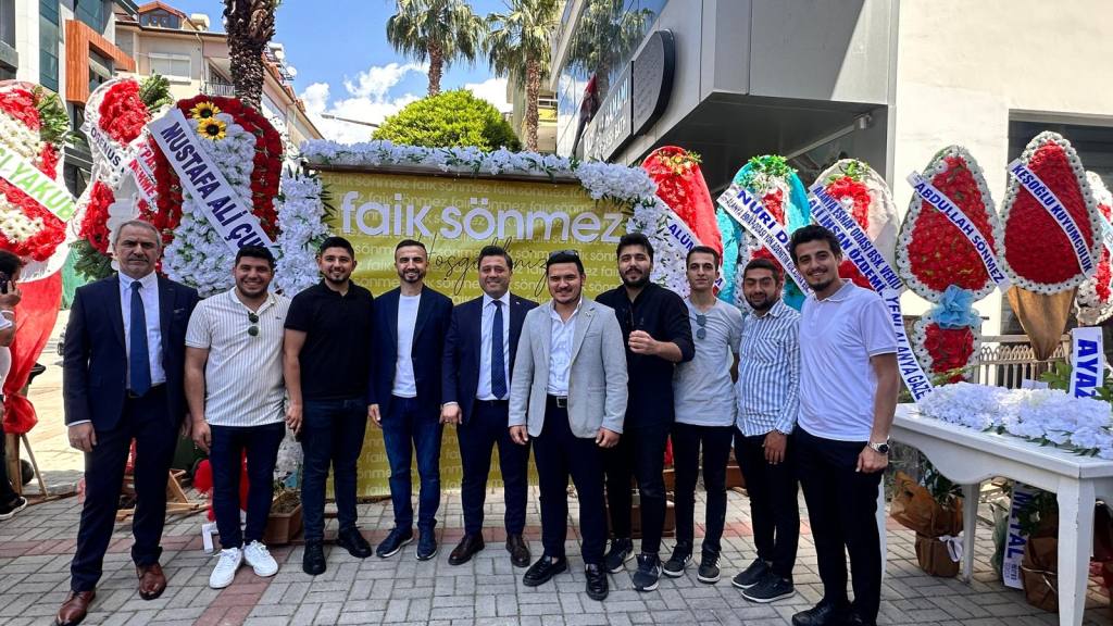 Alanya'nın Yeni Markası Faik Sönmez - Mega TV WhatsApp Image 2024 05 04 at 12.31.49 5 - Mega TV