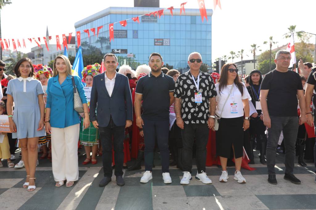 Gençlik festivalinde yöresel dans coşkusu - Mega TV WhatsApp Image 2024 05 19 at 08.48.06 4 - Mega TV