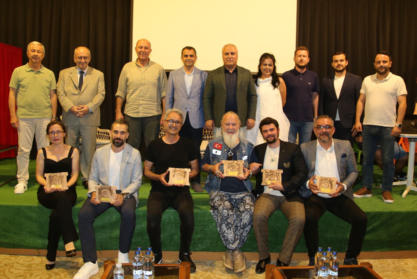 Altso tiyatro kulübüne bir ödül daha