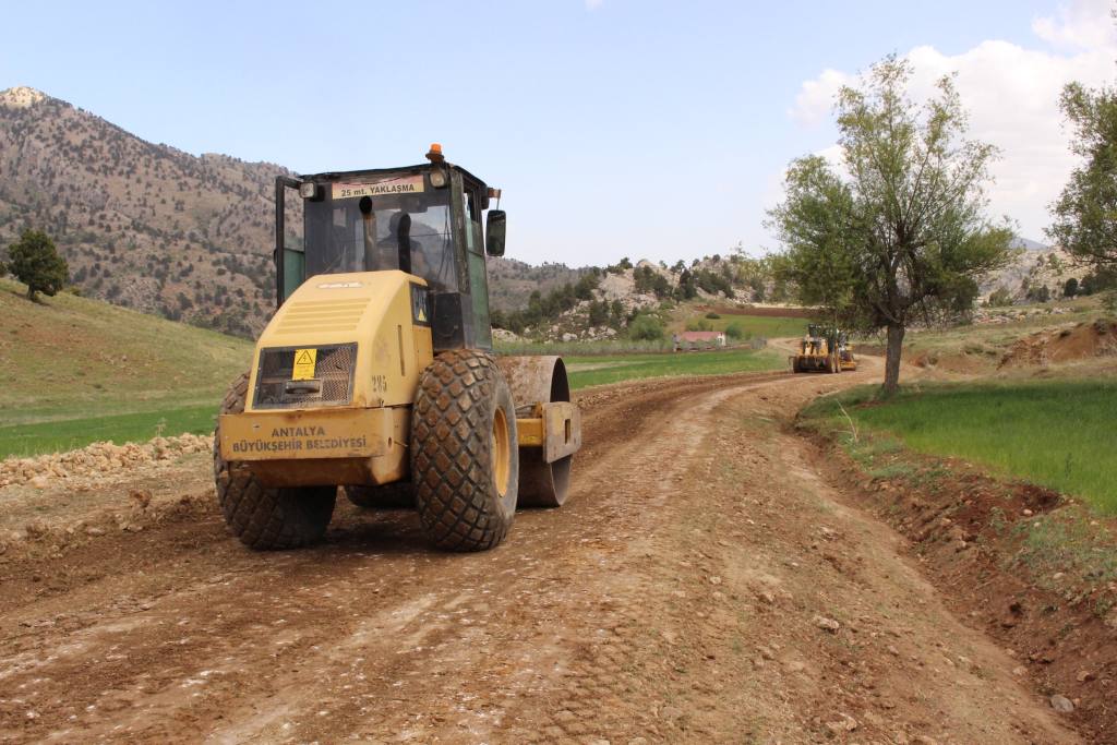 elmali yuva yayla yolu calismasi 10 min 1 - Mega TV