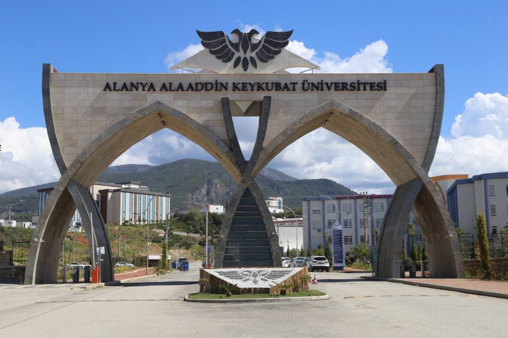 ALKÜ, Sağlık Turizmi Alanında Sertifikalı Program Başlattı - Mega TV saglik turizmi egitimi 2 1 min - Mega TV