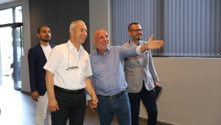 Belediye Başkanı Özçelik’ten Alanyaspor’a ziyaret