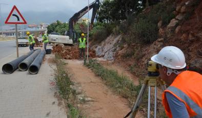 Antalya Büyükşehir Belediyesi’nden Oba Mahallesi’ne kanalizasyon hattı