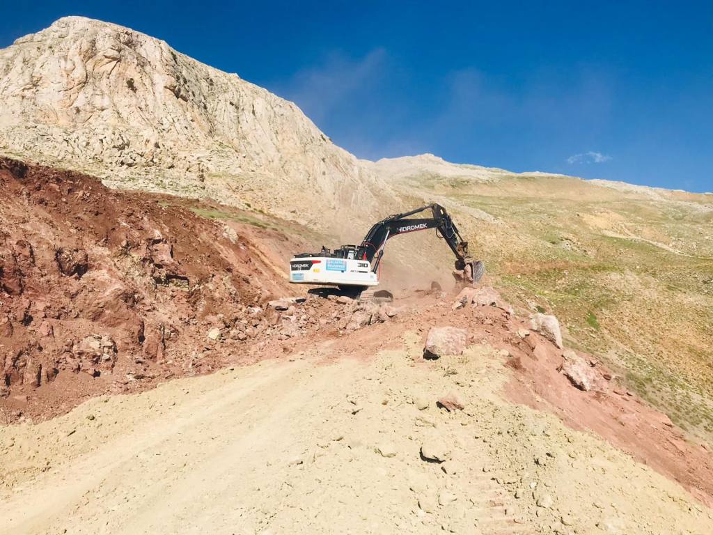 Alanya Belediyesi'nden yayla yollarına düzenleme - Mega TV WhatsApp Image 2024 06 25 at 09.17.51 - Mega TV