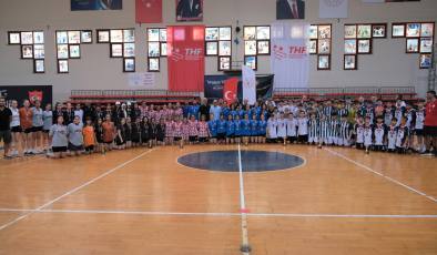 Minikler hentbol şampiyonası sona erdi